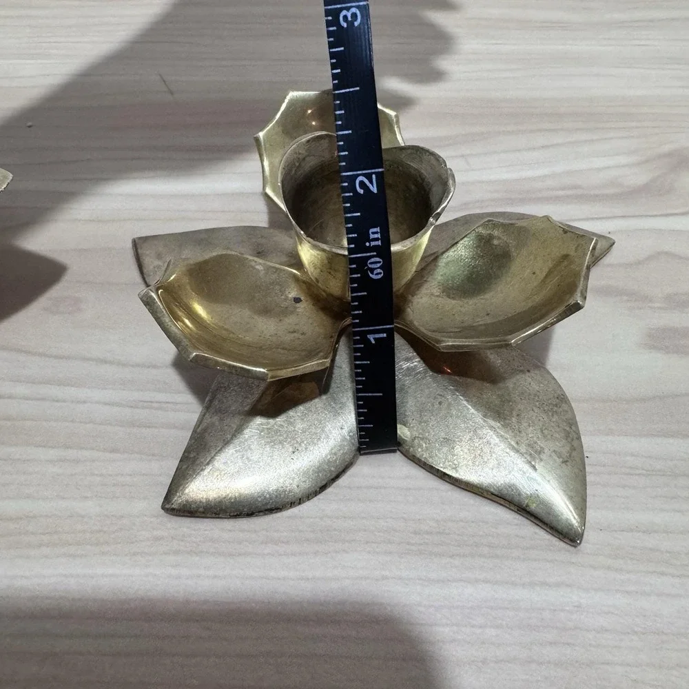 Pair Of Vintage Solid Brass Flower Lotus Water Lily Taper Candlestick Holders